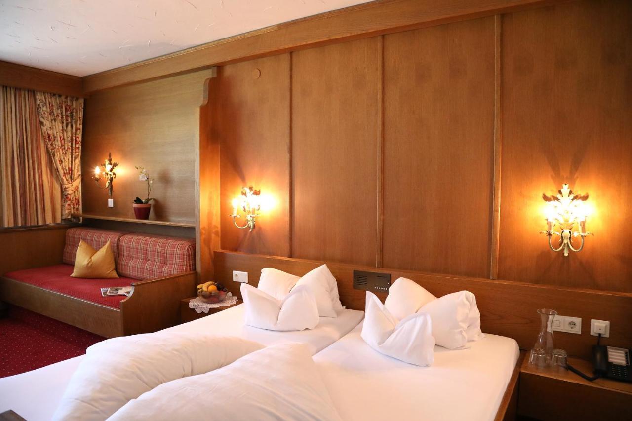Hotel Almhof Нойщифт им Щубайтал Екстериор снимка