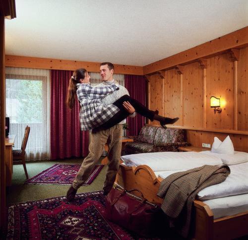 Hotel Almhof Нойщифт им Щубайтал Екстериор снимка