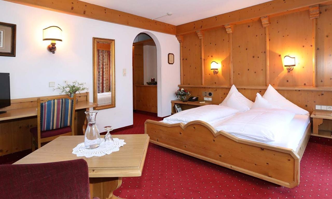 Hotel Almhof Нойщифт им Щубайтал Екстериор снимка