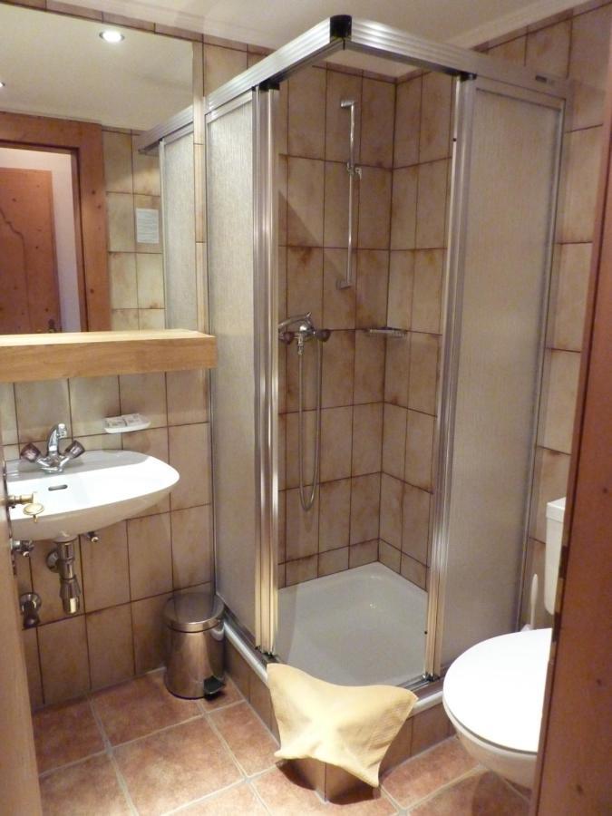 Hotel Almhof Нойщифт им Щубайтал Екстериор снимка