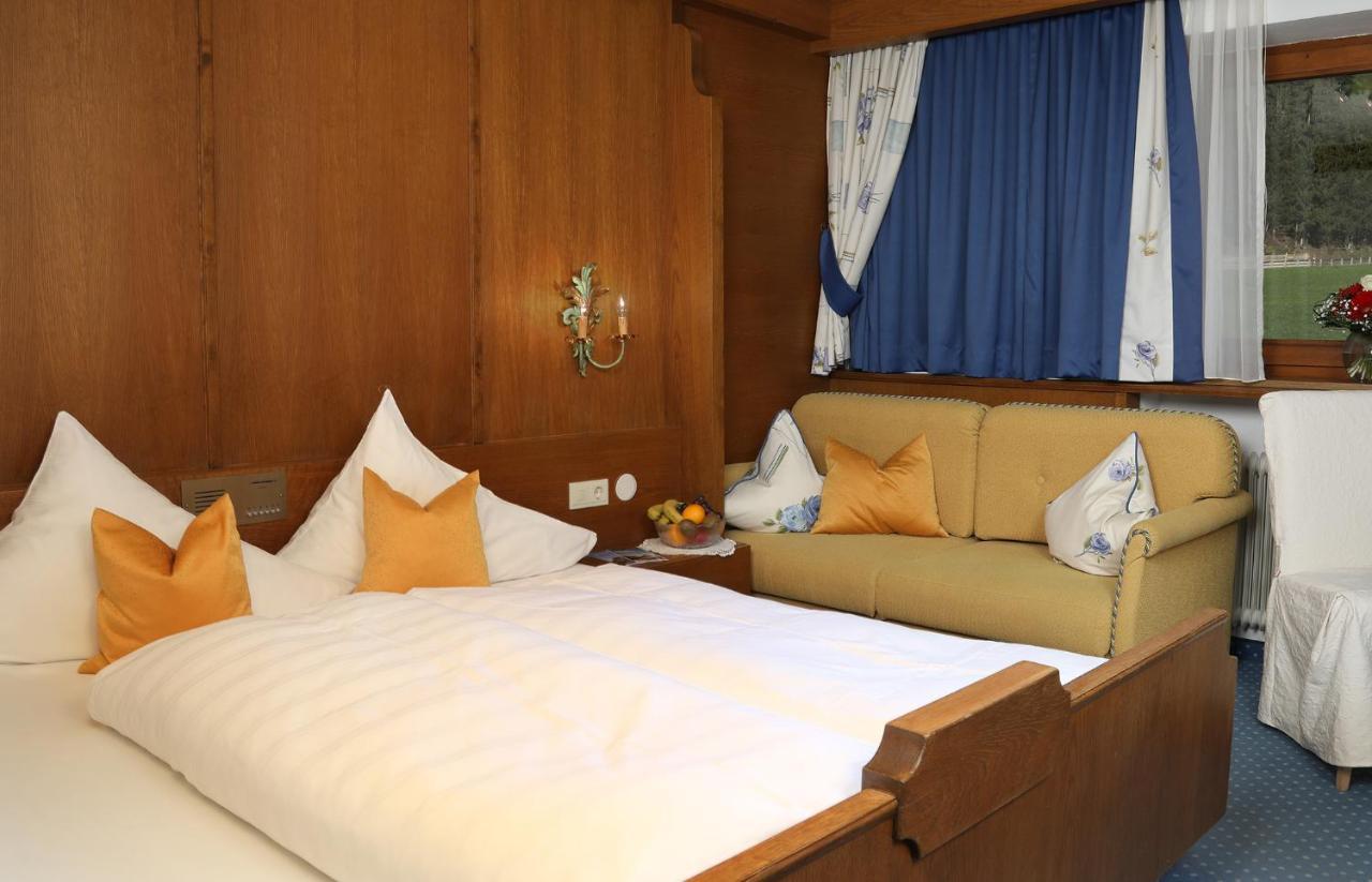 Hotel Almhof Нойщифт им Щубайтал Екстериор снимка