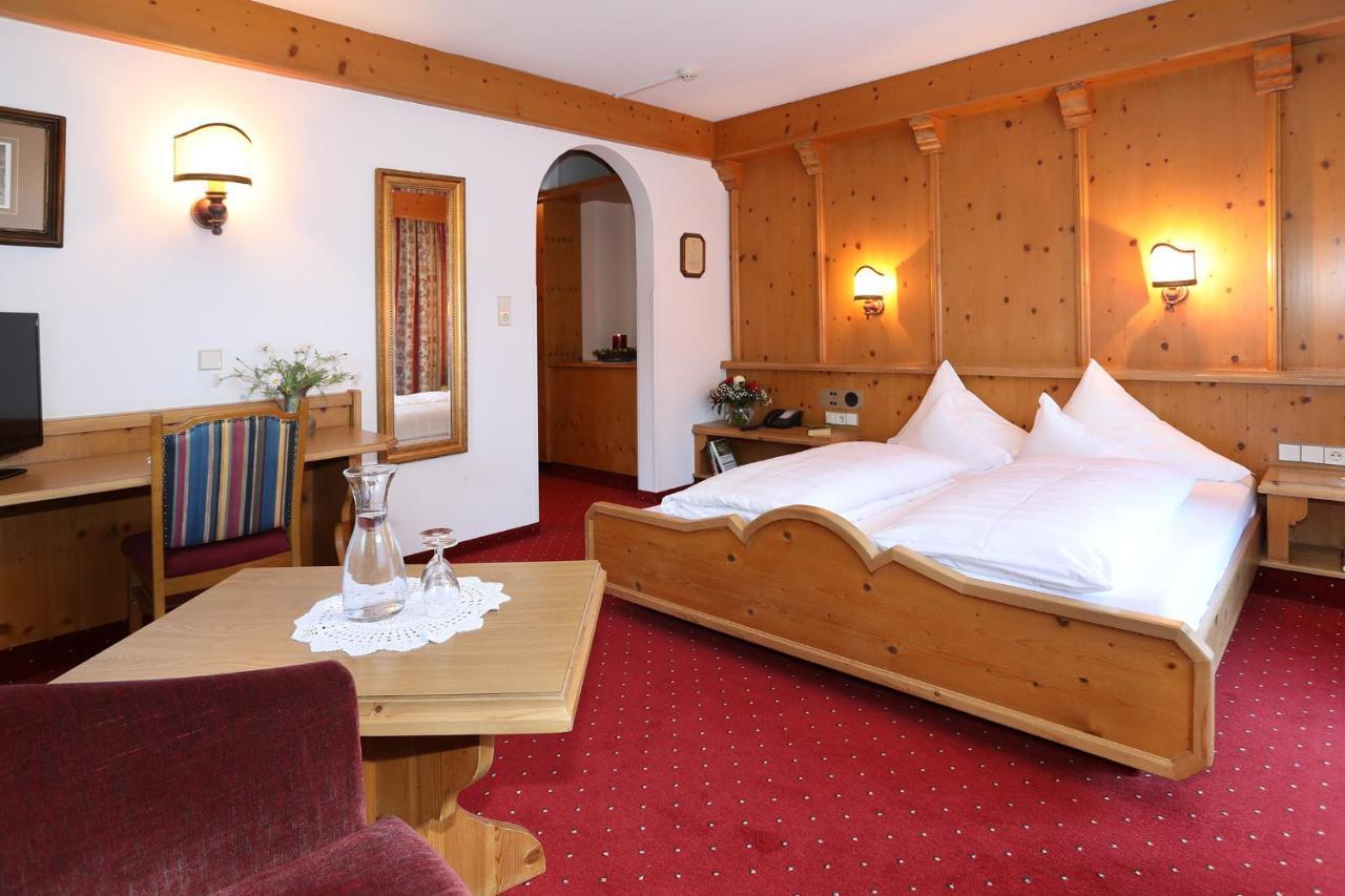 Hotel Almhof Нойщифт им Щубайтал Екстериор снимка